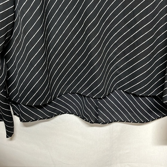 Apt.9 Blouse Hi -Low Floral Stripes Top ✝️ - Picture 6 of 11